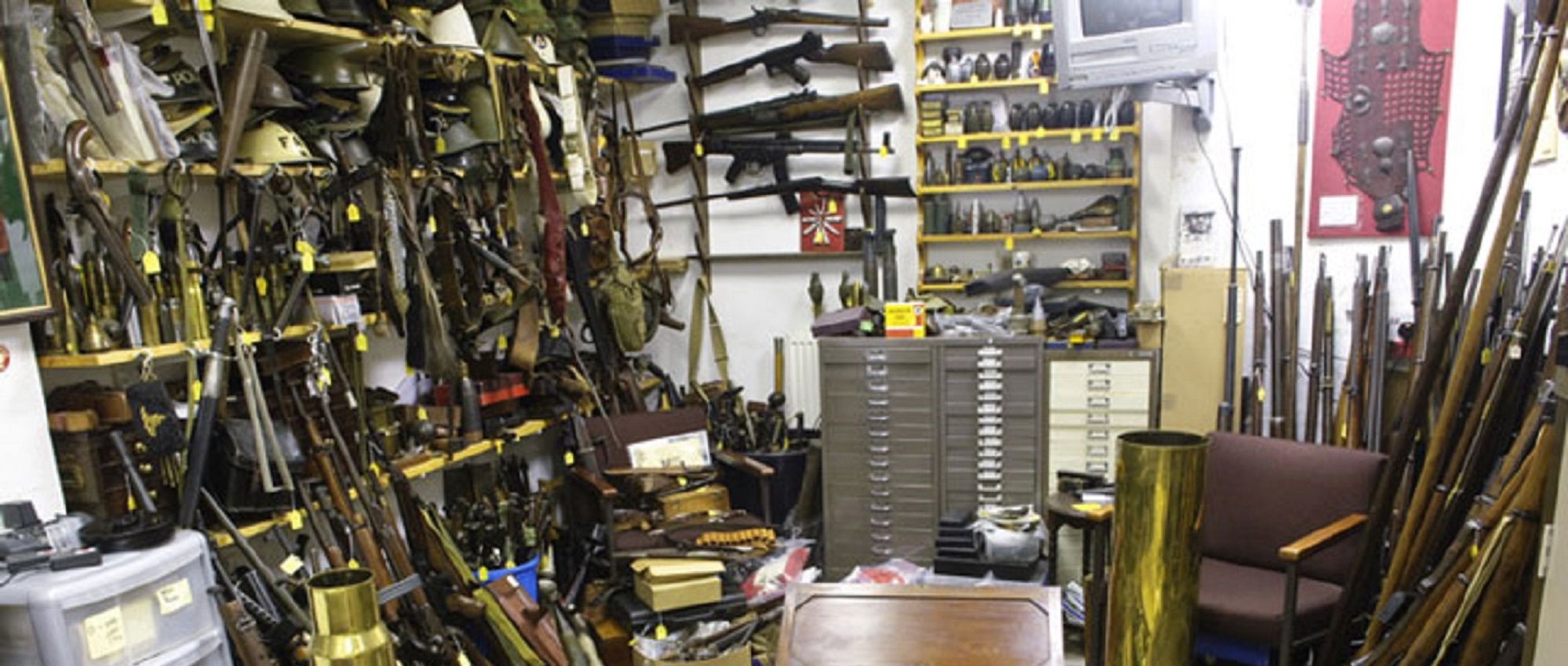 Militaria